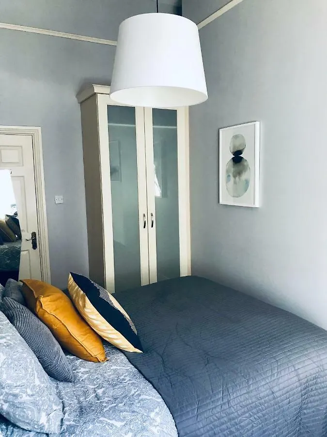 City Centre Georgian Style Apartment