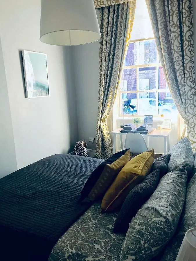 City Centre Georgian Style Apartment