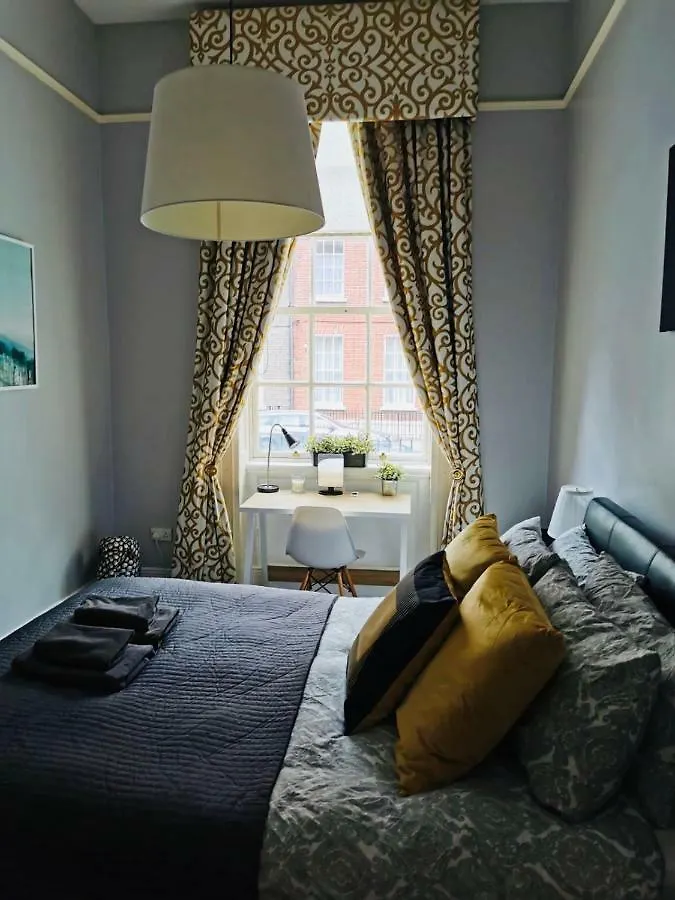 City Centre Georgian Style Apartment Dublin